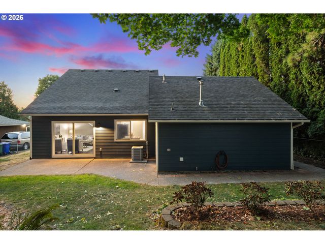 2126 Sw 17TH St, Gresham, OR 97080