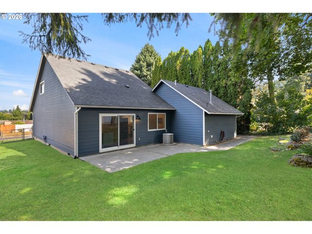 2126 Sw 17TH St, Gresham, OR 97080