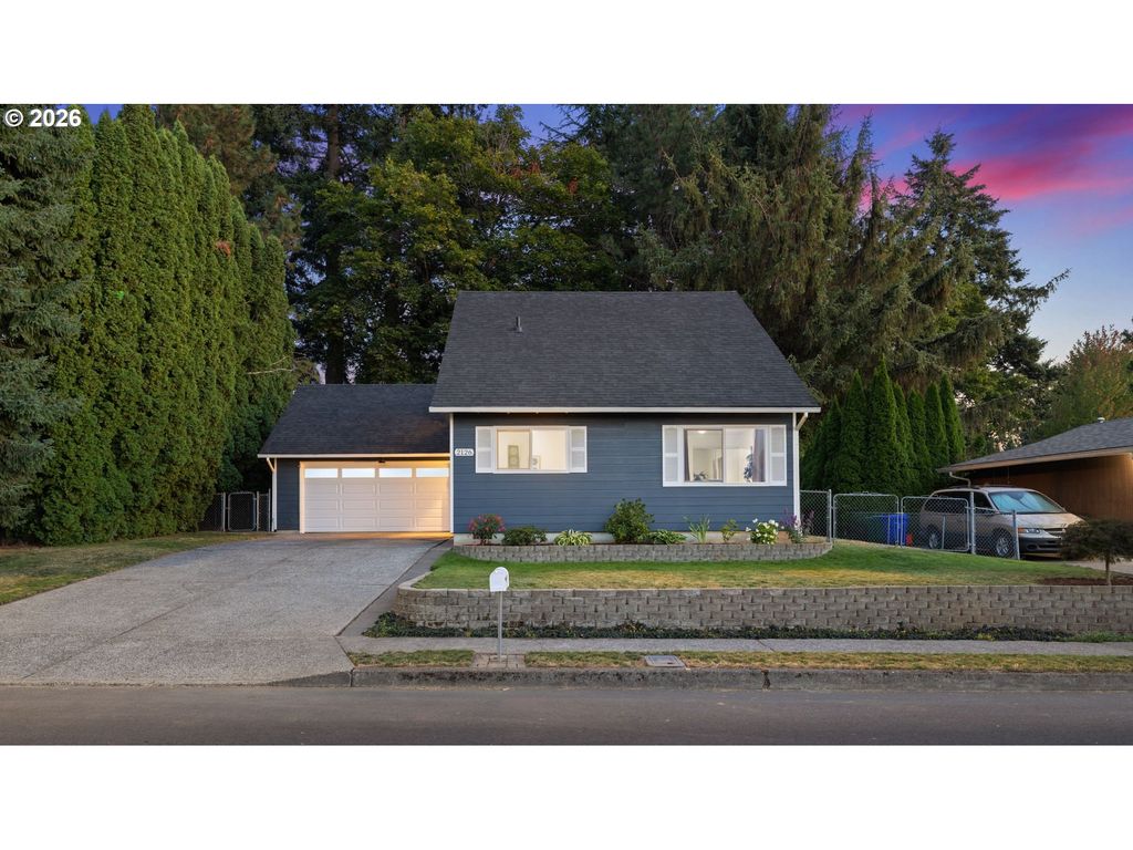 2126 Sw 17TH St, Gresham, OR 97080