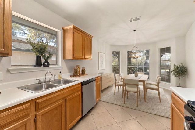 8805 Francia TRL, Austin, TX 78748