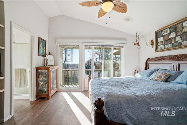 6603 W Summer Hill Dr, Boise, ID 83714