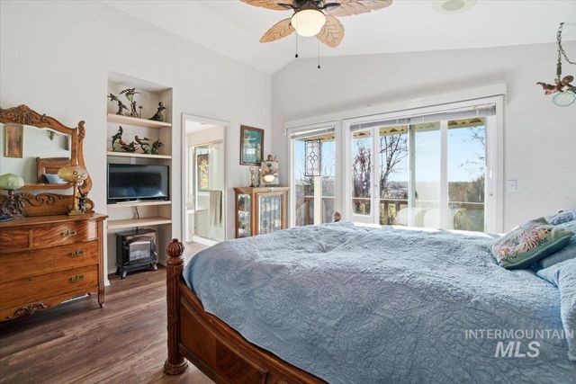 6603 W Summer Hill Dr, Boise, ID 83714