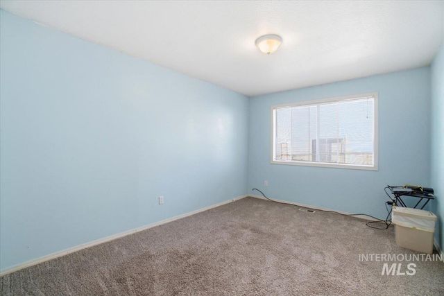 6603 W Summer Hill Dr, Boise, ID 83714