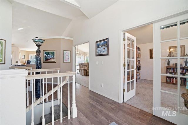 6603 W Summer Hill Dr, Boise, ID 83714