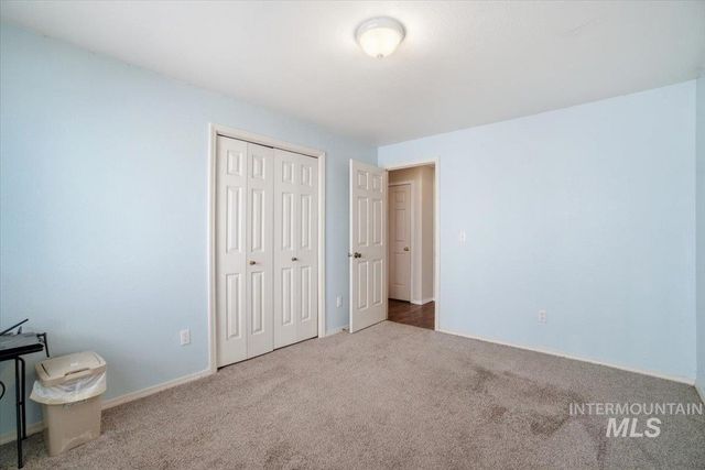 6603 W Summer Hill Dr, Boise, ID 83714