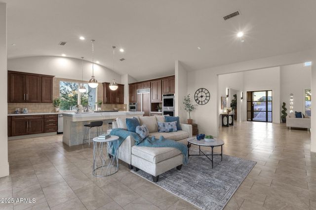 10031 N PALISADES Boulevard, Fountain Hills, AZ 85268