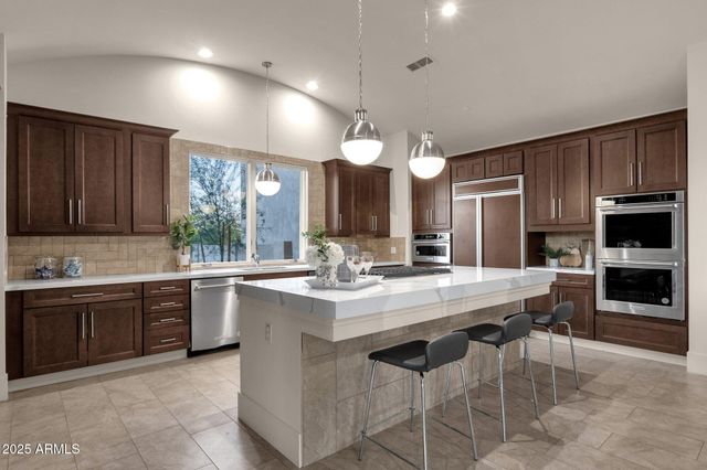 10031 N PALISADES Boulevard, Fountain Hills, AZ 85268