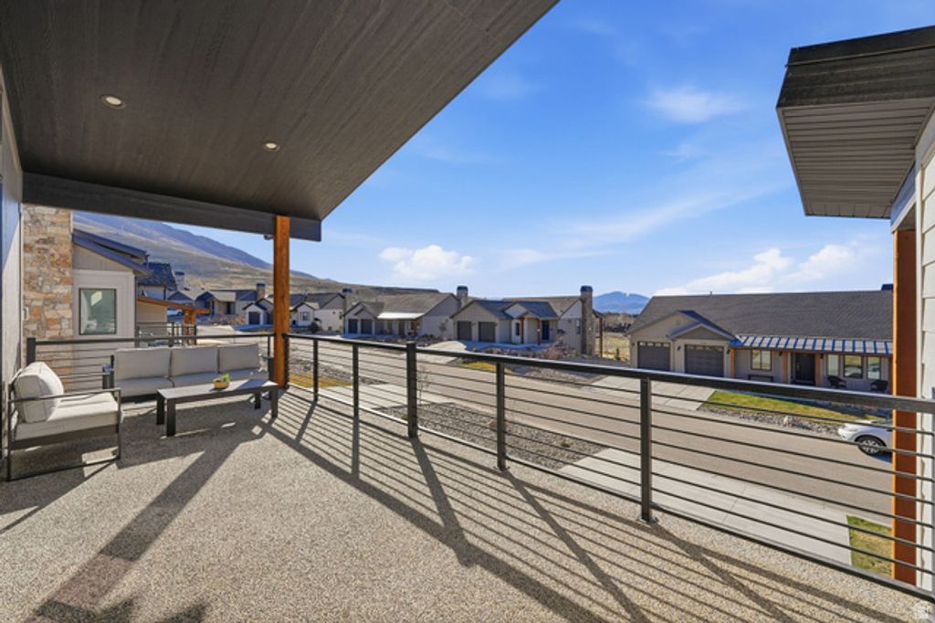 Image 6 of property listing at 4788 E PADDLEFORD DR, Eden, UT 84310