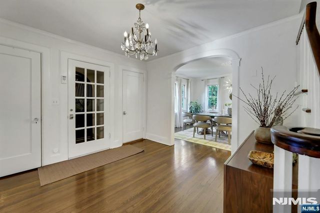 329 Cantrell Road, Ridgewood, NJ 07450