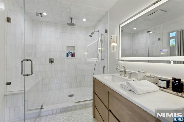 329 Cantrell Road, Ridgewood, NJ 07450