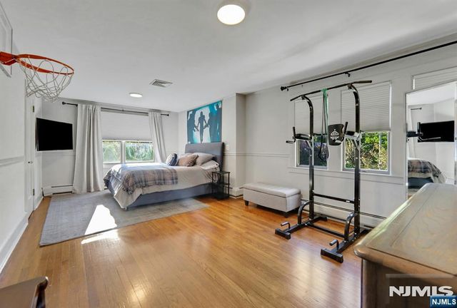 329 Cantrell Road, Ridgewood, NJ 07450