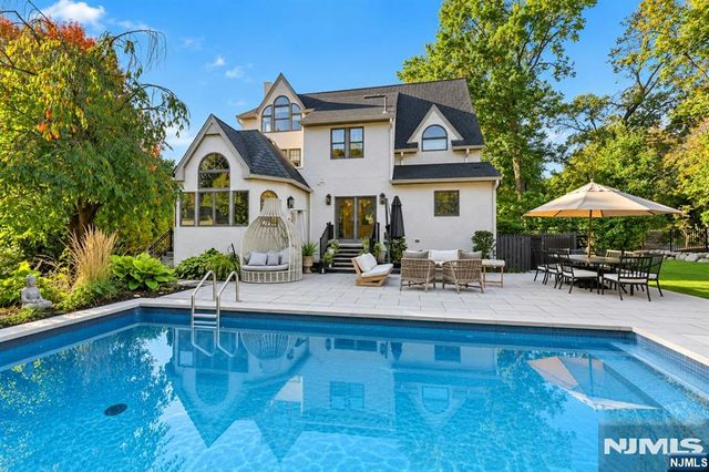 329 Cantrell Road, Ridgewood, NJ 07450