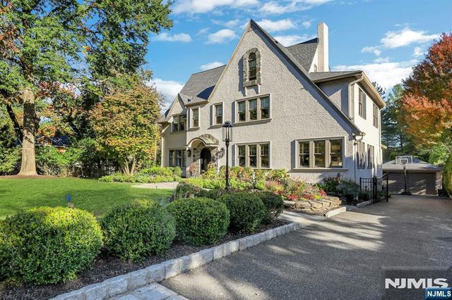 329 Cantrell Road, Ridgewood, NJ 07450