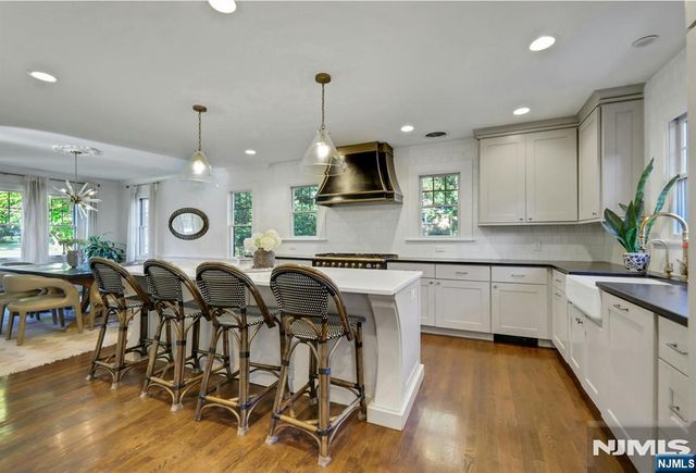 329 Cantrell Road, Ridgewood, NJ 07450