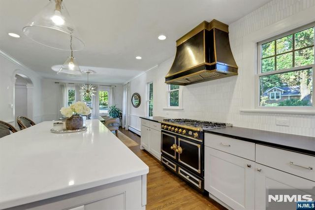 329 Cantrell Road, Ridgewood, NJ 07450