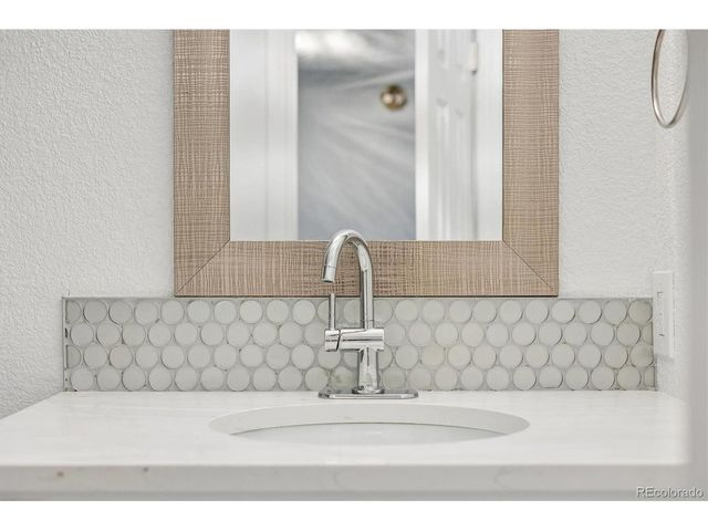 7000 W 20th Ave 206, Lakewood, CO 80214