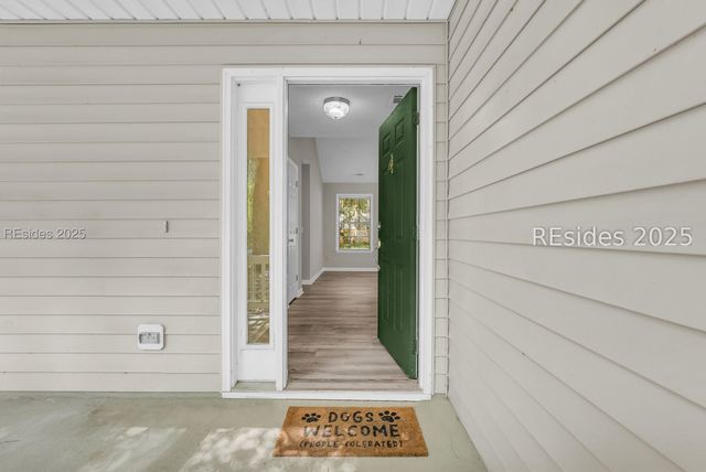 16 Le Moyne Dr, Beaufort, SC 29907