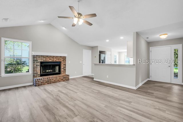 16 Le Moyne Dr, Beaufort, SC 29907