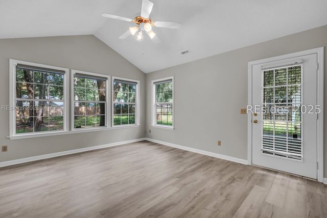 16 Le Moyne Dr, Beaufort, SC 29907