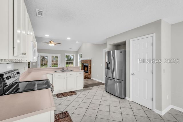 16 Le Moyne Dr, Beaufort, SC 29907