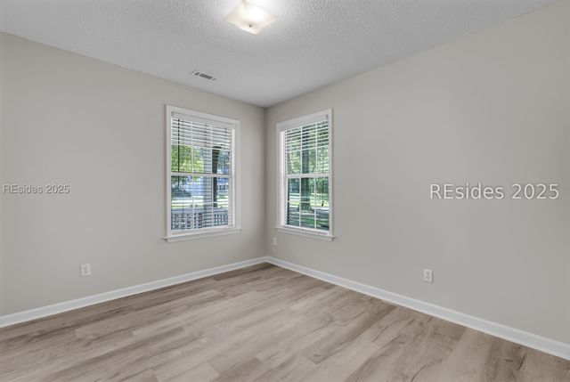 16 Le Moyne Dr, Beaufort, SC 29907