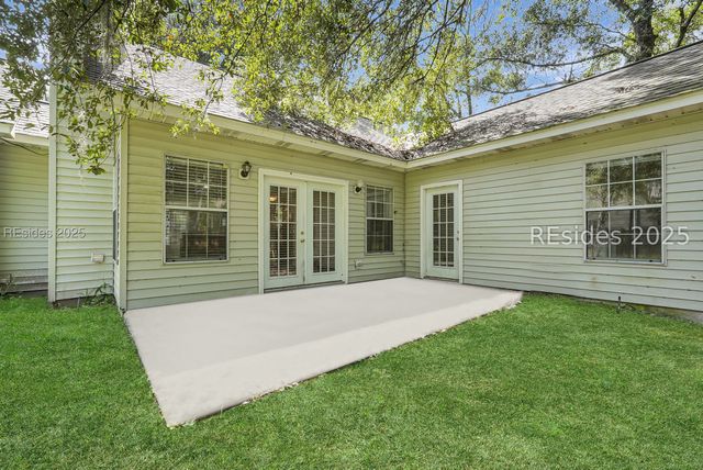 16 Le Moyne Dr, Beaufort, SC 29907