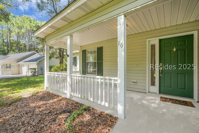 16 Le Moyne Dr, Beaufort, SC 29907