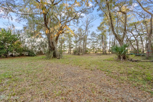 74 Eve Creek, Beaufort, SC 29906