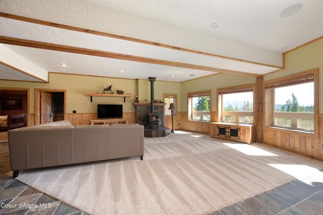 122 Makridge Lane, Kingston, ID 83839