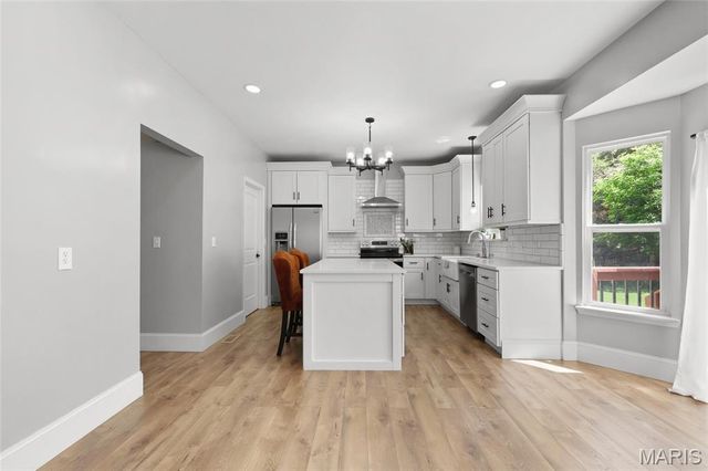 1128 Konert Valley Drive, Fenton, MO 63026