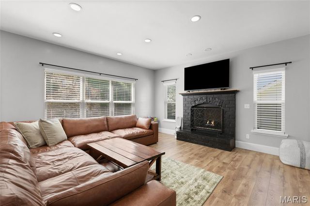 1128 Konert Valley Drive, Fenton, MO 63026