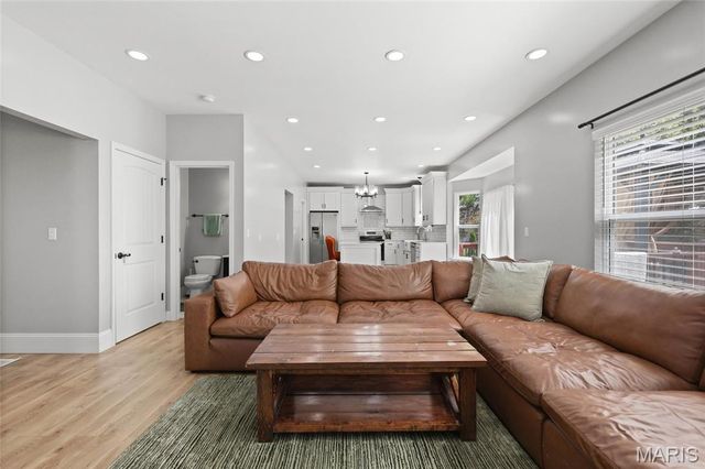 1128 Konert Valley Drive, Fenton, MO 63026