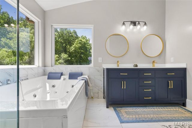 1128 Konert Valley Drive, Fenton, MO 63026