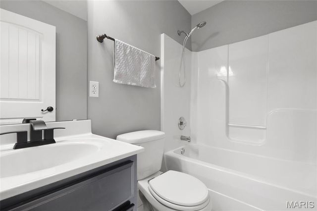 1128 Konert Valley Drive, Fenton, MO 63026