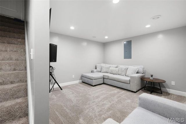 1128 Konert Valley Drive, Fenton, MO 63026