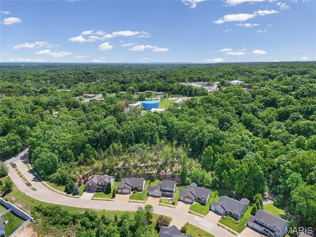 1128 Konert Valley Drive, Fenton, MO 63026