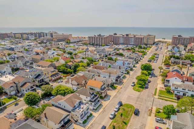 124 Roosevelt Boulevard, Long Beach, NY 11561