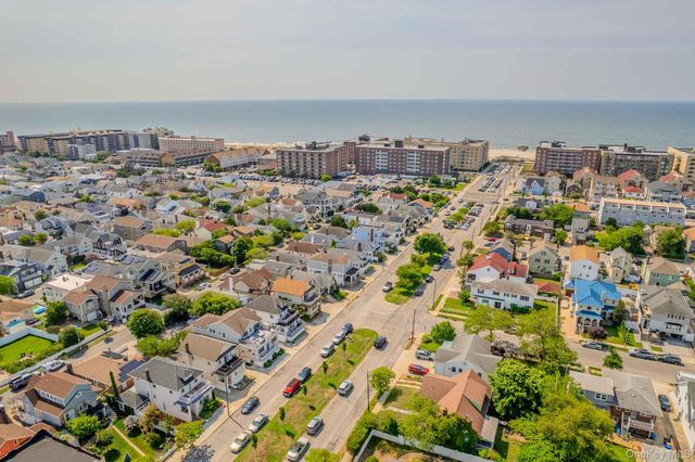 124 Roosevelt Boulevard, Long Beach, NY 11561