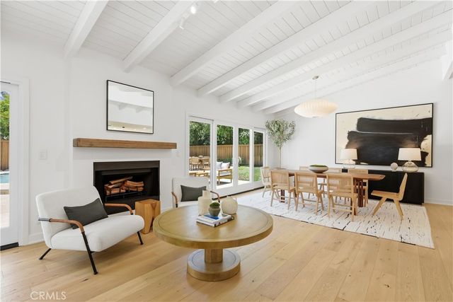 4730 Degovia Avenue, Woodland Hills, CA 91364