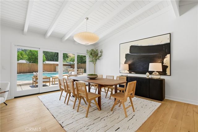 4730 Degovia Avenue, Woodland Hills, CA 91364