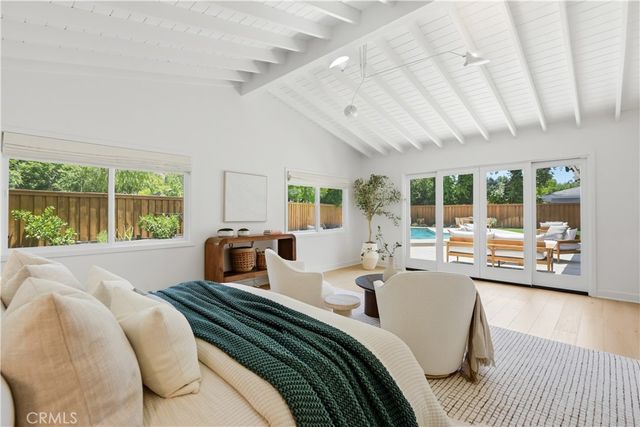 4730 Degovia Avenue, Woodland Hills, CA 91364
