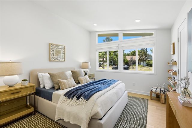 4730 Degovia Avenue, Woodland Hills, CA 91364