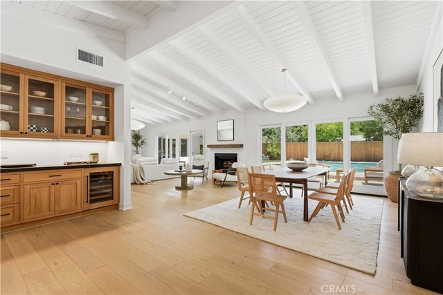 4730 Degovia Avenue, Woodland Hills, CA 91364