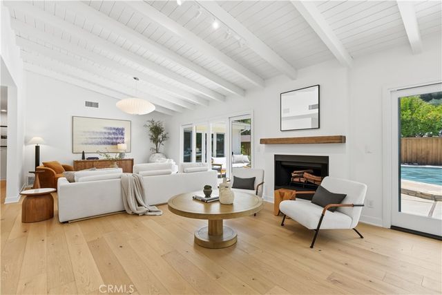 4730 Degovia Avenue, Woodland Hills, CA 91364