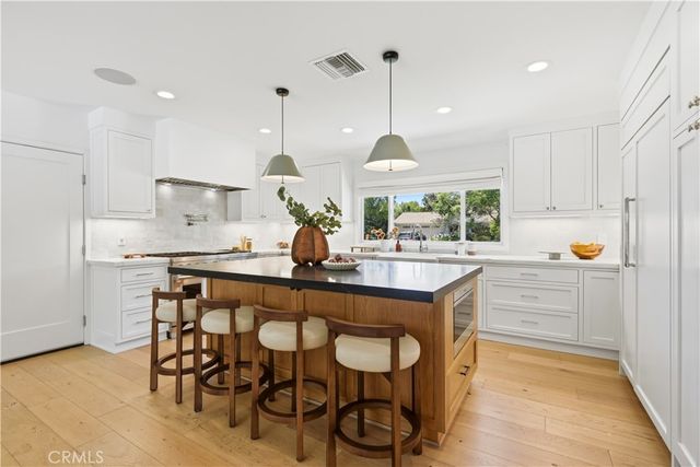 4730 Degovia Avenue, Woodland Hills, CA 91364