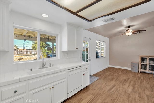 17908 Yucca, Hesperia, CA 92345