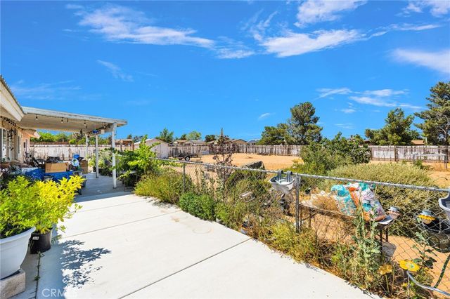 17908 Yucca, Hesperia, CA 92345