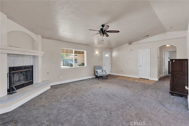 17908 Yucca, Hesperia, CA 92345