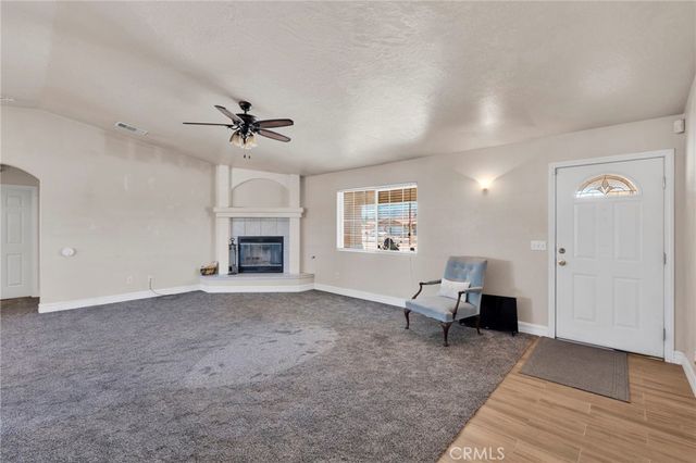 17908 Yucca, Hesperia, CA 92345