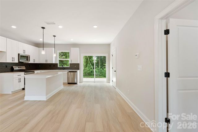 315 W Chestnut Street, Stanley, NC 28164
